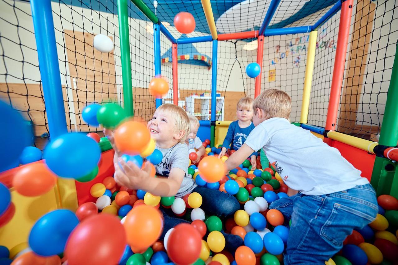 Ferien- Und Familienhotel Alpina Adelboden Luaran gambar